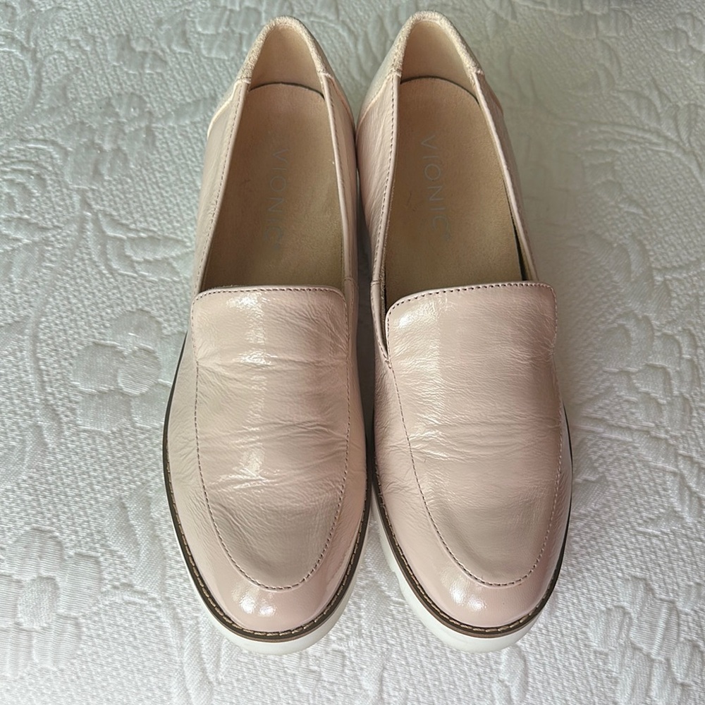 Vionic Women's Pink Patent/Suede Loafers, Size 6